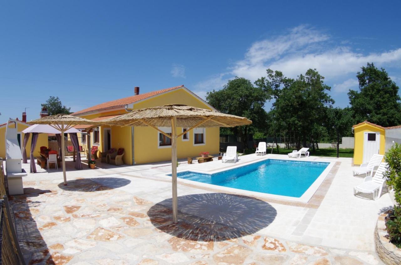 House Oliva, Sveti Kirin Villa Svetvinčenat Buitenkant foto
