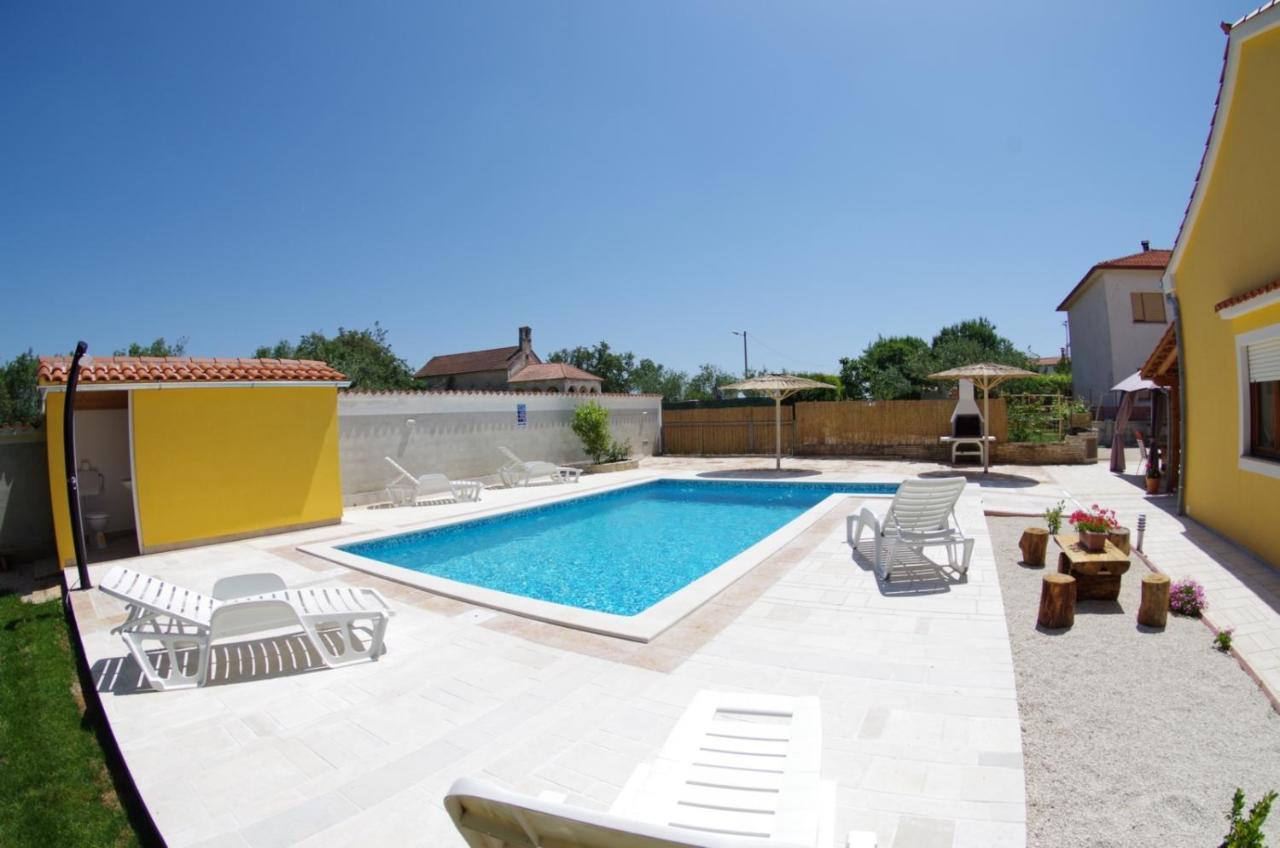 House Oliva, Sveti Kirin Villa Svetvinčenat Buitenkant foto