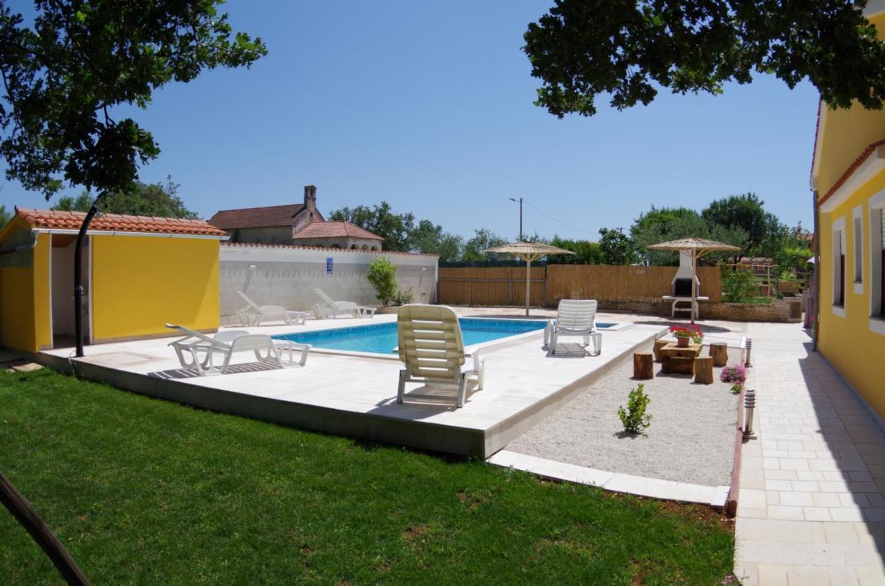 House Oliva, Sveti Kirin Villa Svetvinčenat Buitenkant foto