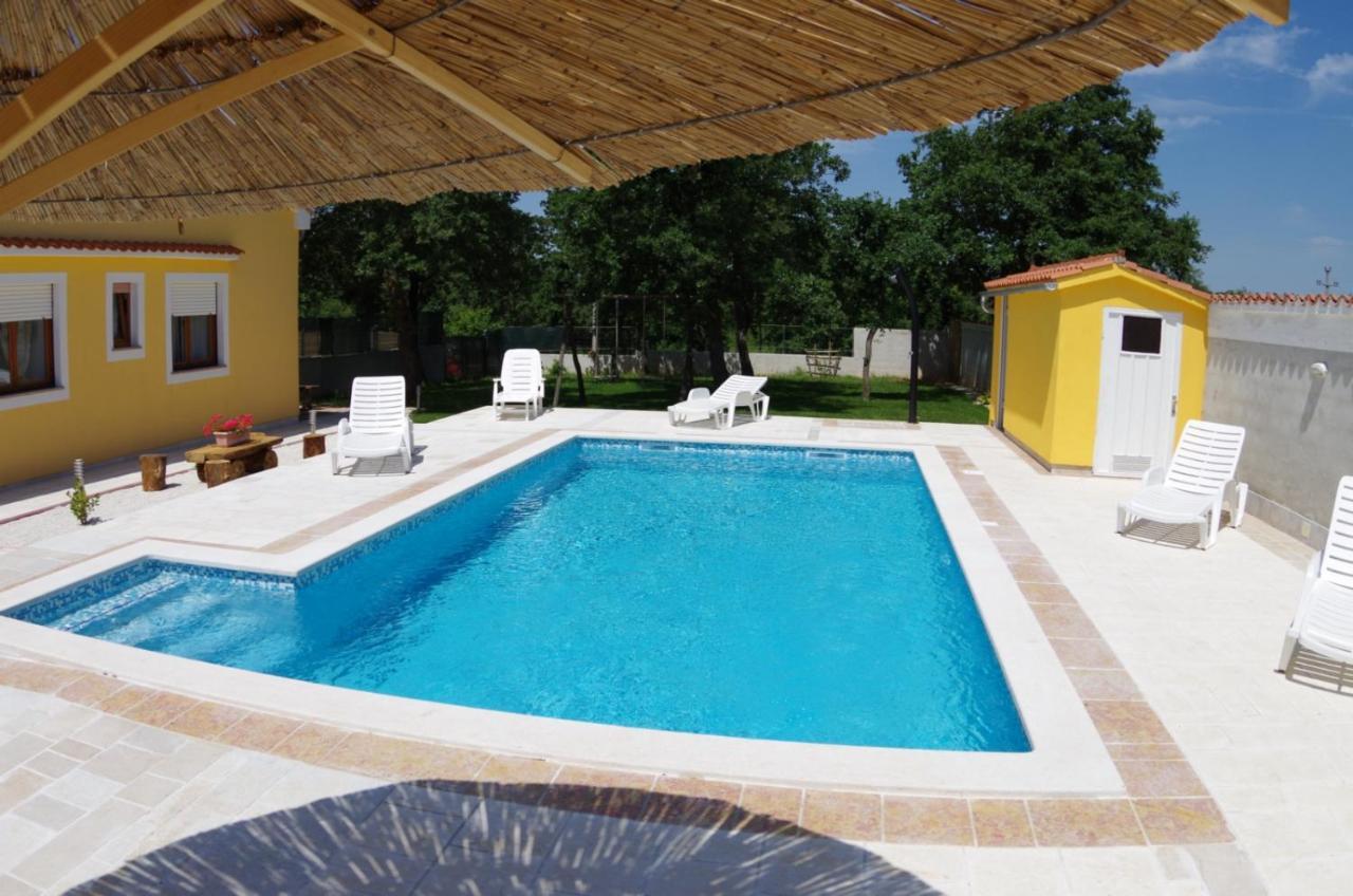 House Oliva, Sveti Kirin Villa Svetvinčenat Buitenkant foto