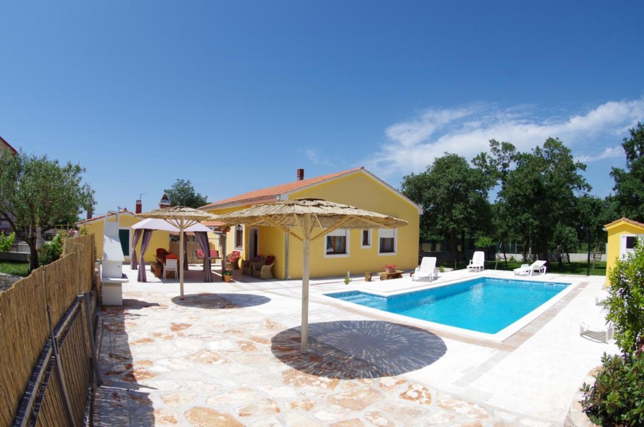 House Oliva, Sveti Kirin Villa Svetvinčenat Buitenkant foto