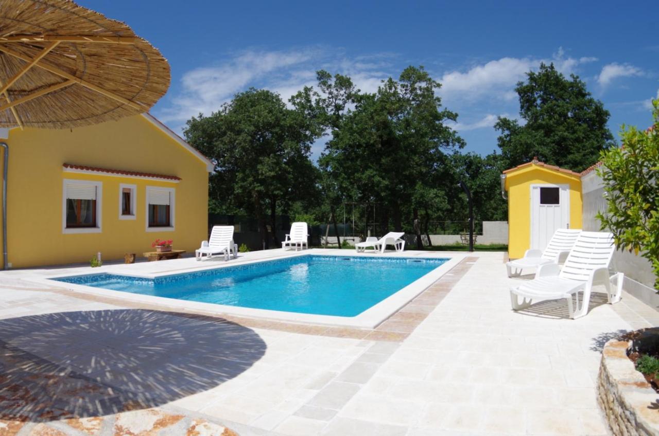 House Oliva, Sveti Kirin Villa Svetvinčenat Buitenkant foto