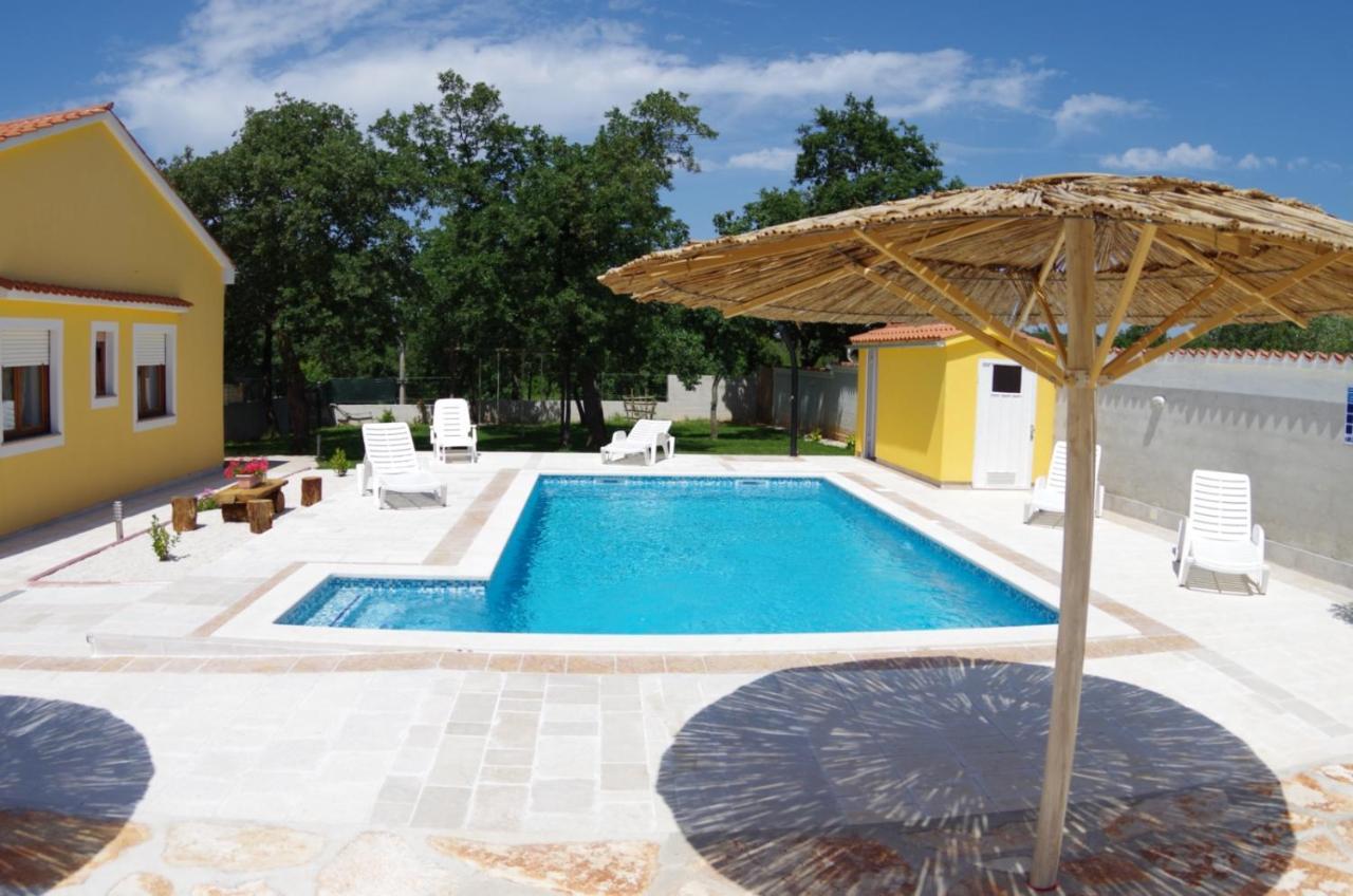 House Oliva, Sveti Kirin Villa Svetvinčenat Buitenkant foto